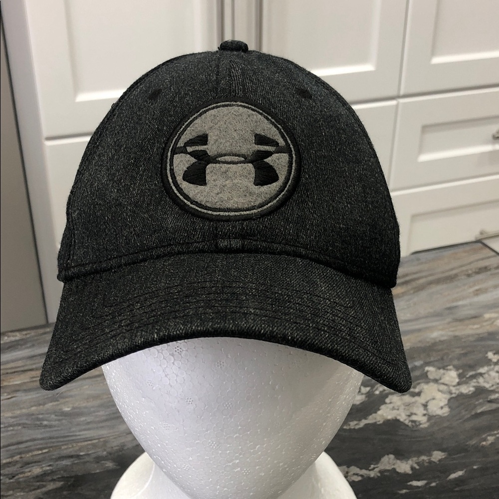 Under Armour Fitted Baseball Cap – Charcoal Gray – Men’s M/L